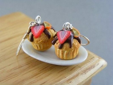 food_shaped_pendant_...