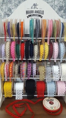 xlace-sale.jpg.pages...