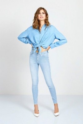 guess-jeans-ss21-wom...