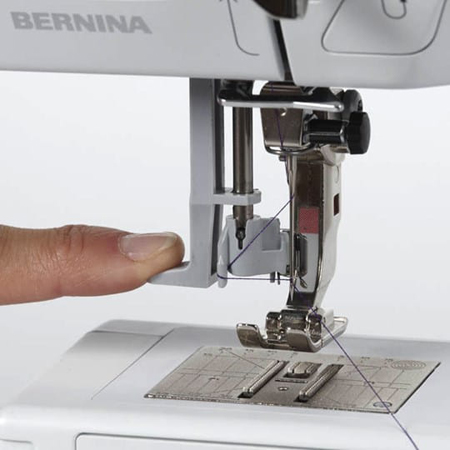 Швейная машина Bernina 330
